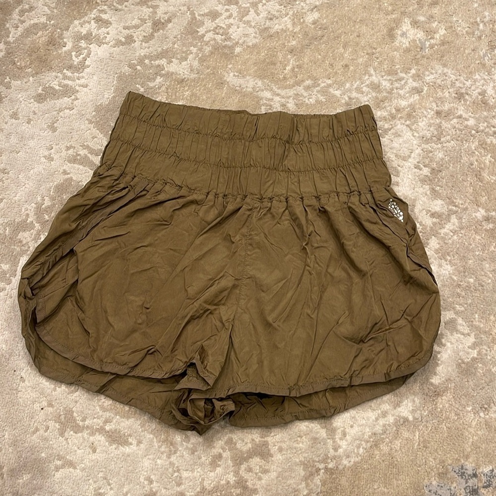 Free People Short Size Medium - Picture 3 of 9